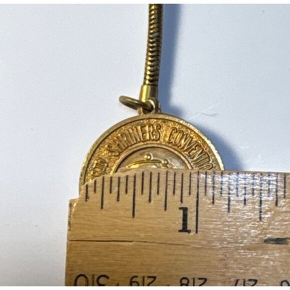 Vintage 88th Shriners Convention Toronto Canada 1962 Gold Tone Keychain Souvenir - Picture 6 of 6